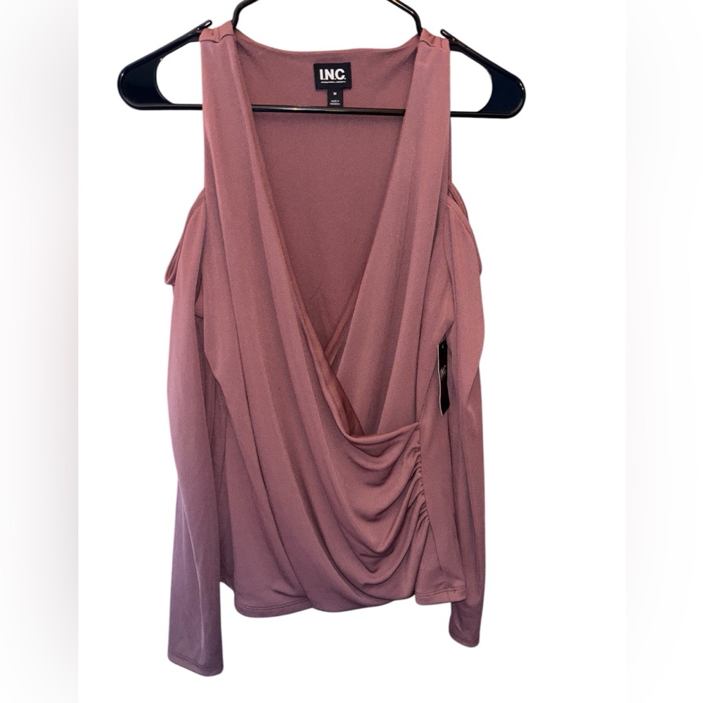 NWT EXPRESS COLD SHOULDER TOP